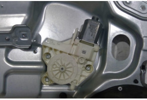 Leve vitre electrique avant gauche FORD FOCUS 2 Photo n°3