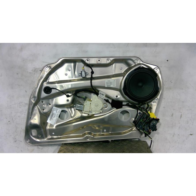 Leve vitre electrique avant droit MERCEDES CLASSE C 204 Photo n°1