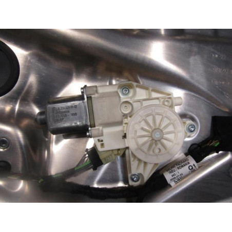 Leve vitre electrique avant gauche MERCEDES CLASSE C 204