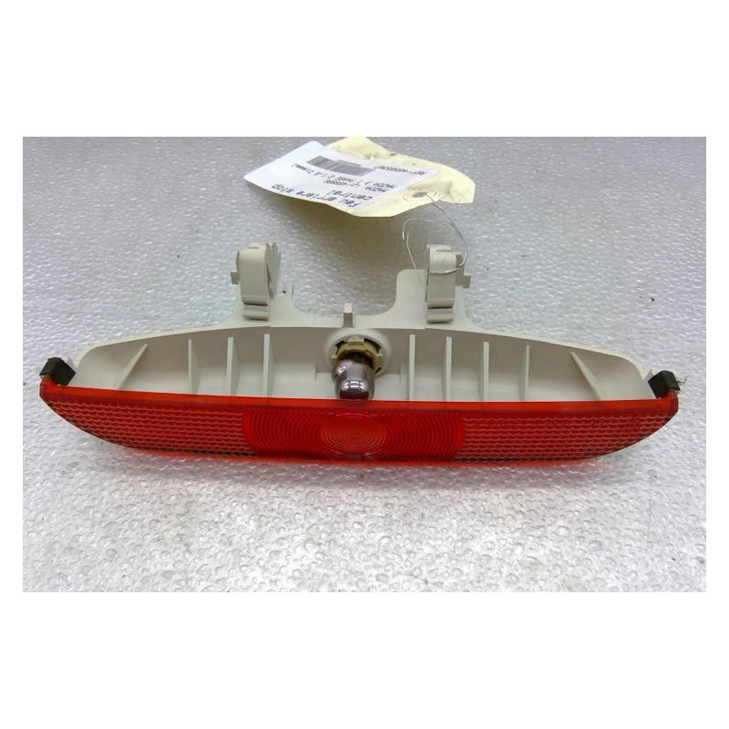 Feu arriere stop central MAZDA 3 1 Photo n°1