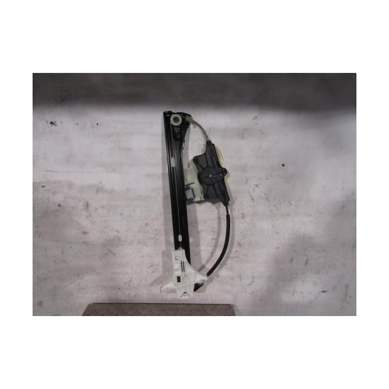 Leve vitre electrique arriere droit VOLKSWAGEN PASSAT 7 Photo n°1