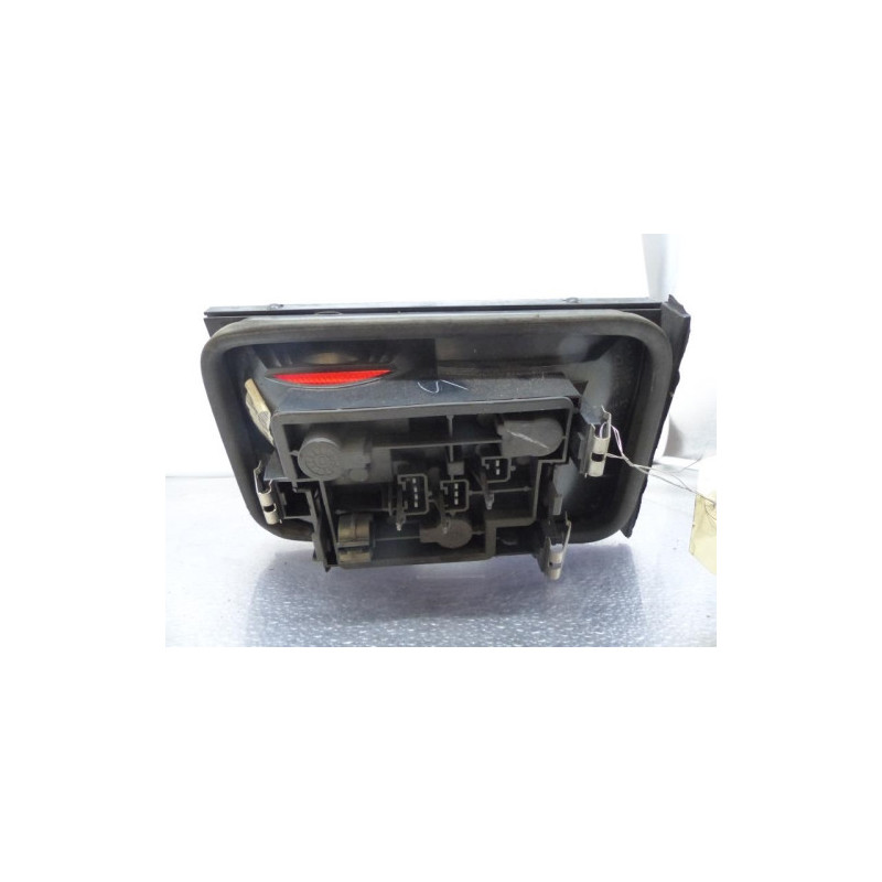 Feu arriere secondaire droit (feux) CITROEN XANTIA Photo n°1