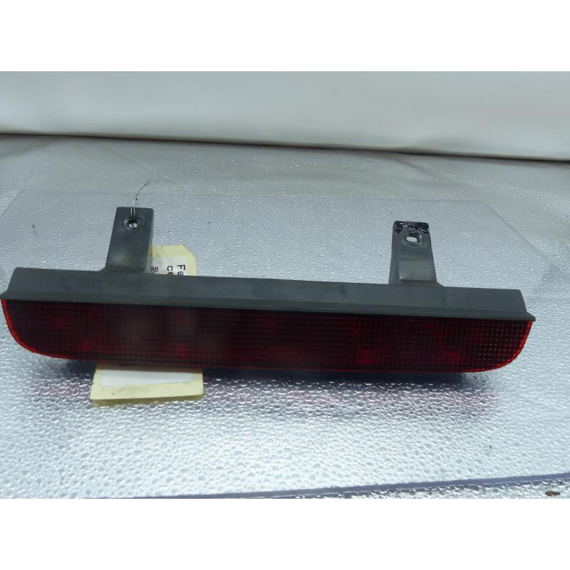 Feu arriere stop central SUZUKI IGNIS 2 Photo n°1