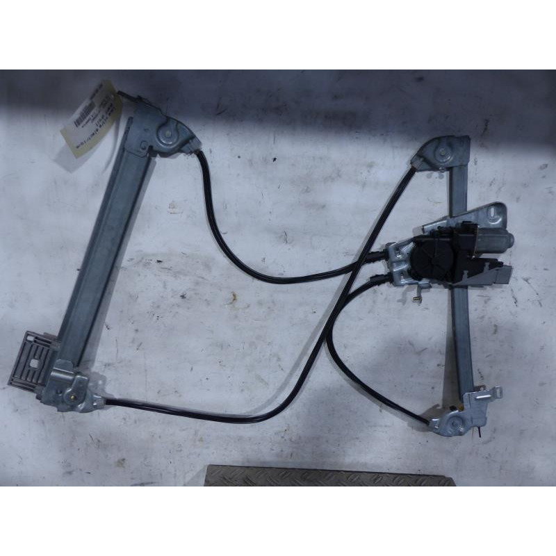 Leve vitre electrique avant droit CITROEN C3 PLURIEL Photo n°1