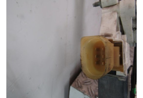 Leve vitre electrique avant gauche BMW SERIE 1 E87 Photo n°2