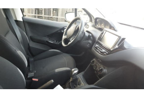 Leve vitre electrique avant gauche PEUGEOT 208 1 Photo n°5