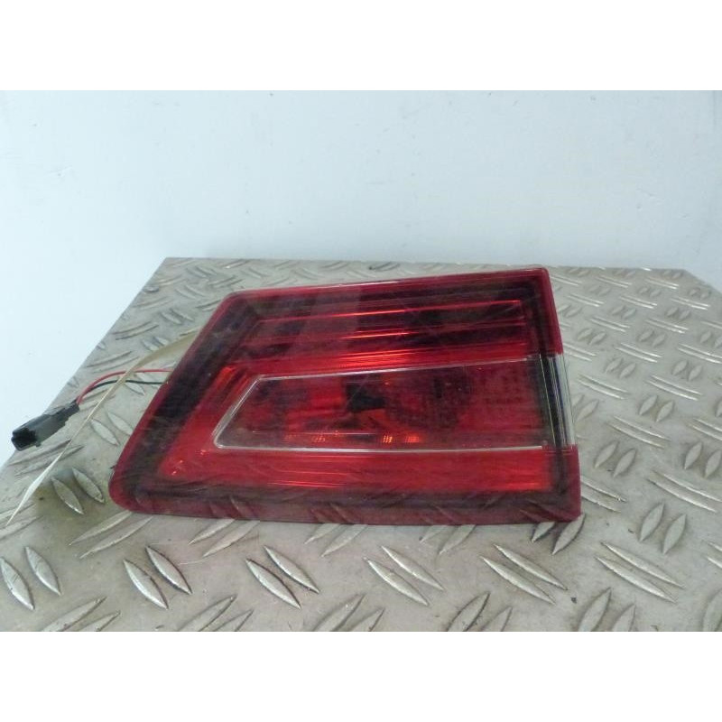 Feu arriere secondaire gauche (feux) RENAULT CLIO 4 Photo n°1
