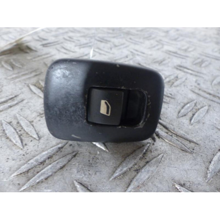 Interrupteur de leve vitre arriere droit PEUGEOT 508 1 SW
