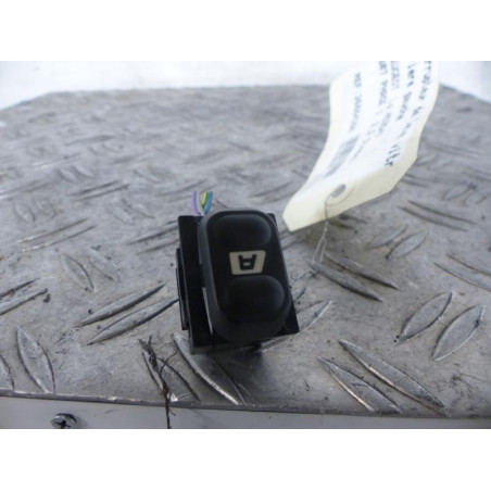 Interrupteur de leve vitre arriere gauche PEUGEOT 607