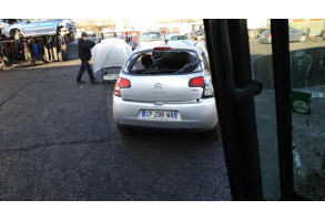 Feu arriere secondaire gauche (feux) CITROEN C3 2 Photo n°6