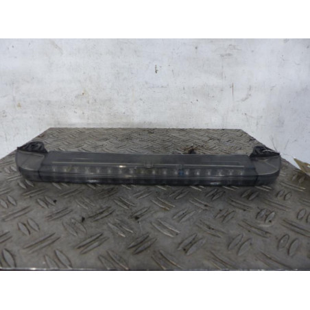 Feu arriere stop central MITSUBISHI GRANDIS