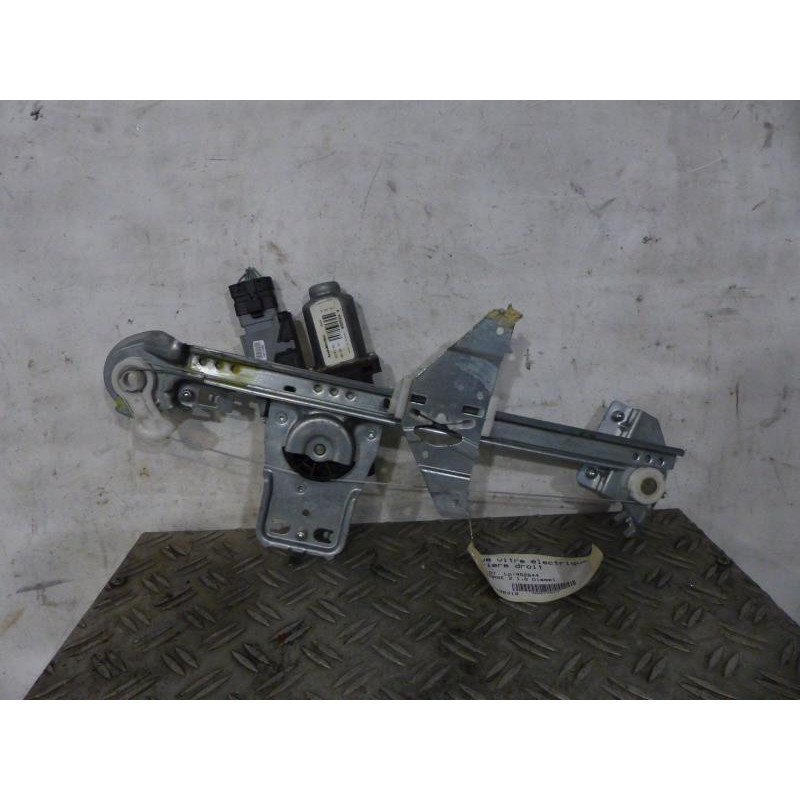 Leve vitre electrique arriere droit PEUGEOT 307 Photo n°1