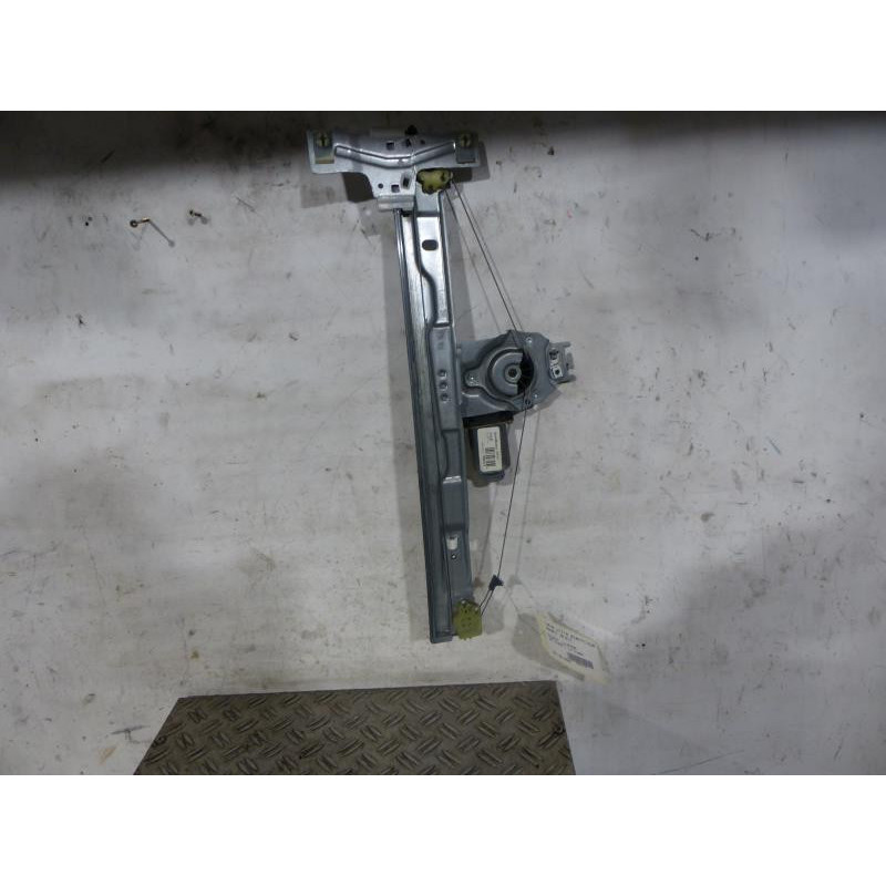 Leve vitre electrique avant droit PEUGEOT 207 Photo n°1