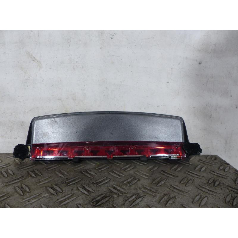 Feu arriere stop central AUDI A6 3 Photo n°1