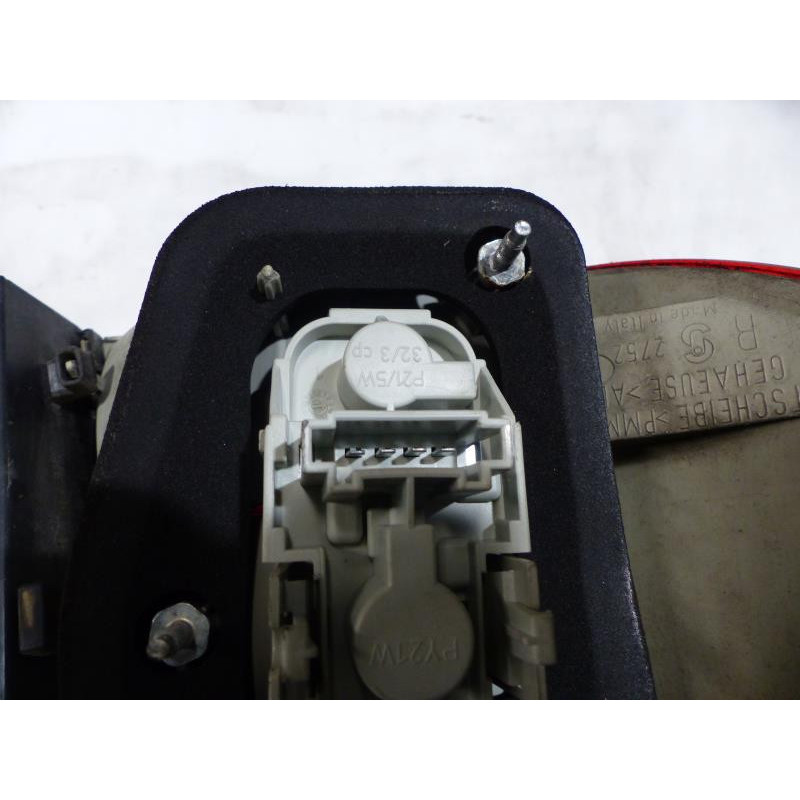 Feu arriere principal droit (feux) MERCEDES CLASSE B 245 Photo n°1