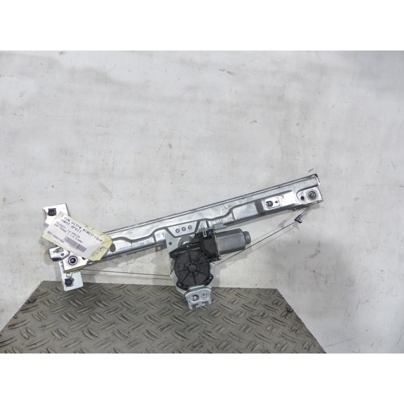 Leve vitre electrique avant droit PEUGEOT 207 Photo n°1