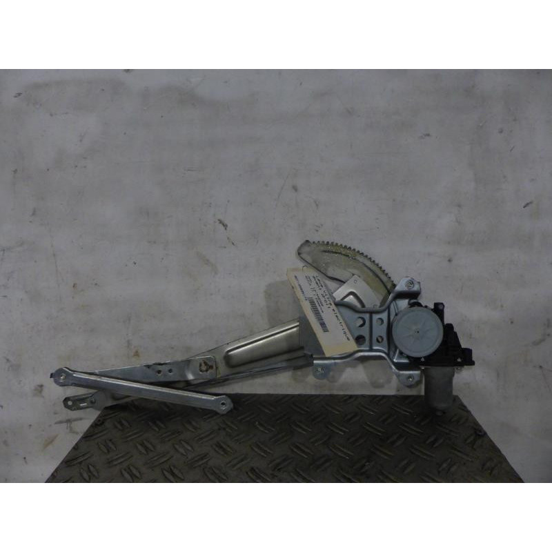 Leve vitre electrique avant droit OPEL AGILA B Photo n°1