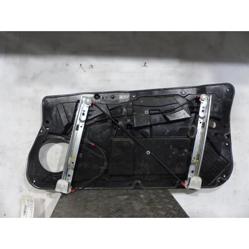 Leve vitre electrique avant gauche FORD FIESTA 6 Photo n°1