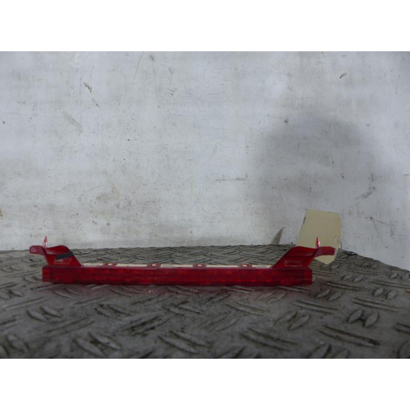 Feu arriere stop central BMW SERIE 1 E87 Photo n°1