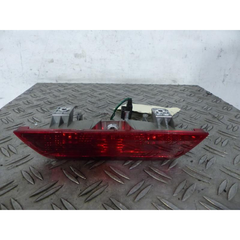 Feu arriere stop central HYUNDAI GETZ Photo n°1