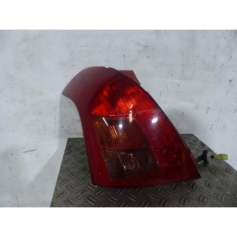 Feu arriere principal gauche (feux) SUZUKI SWIFT 3 Photo n°1