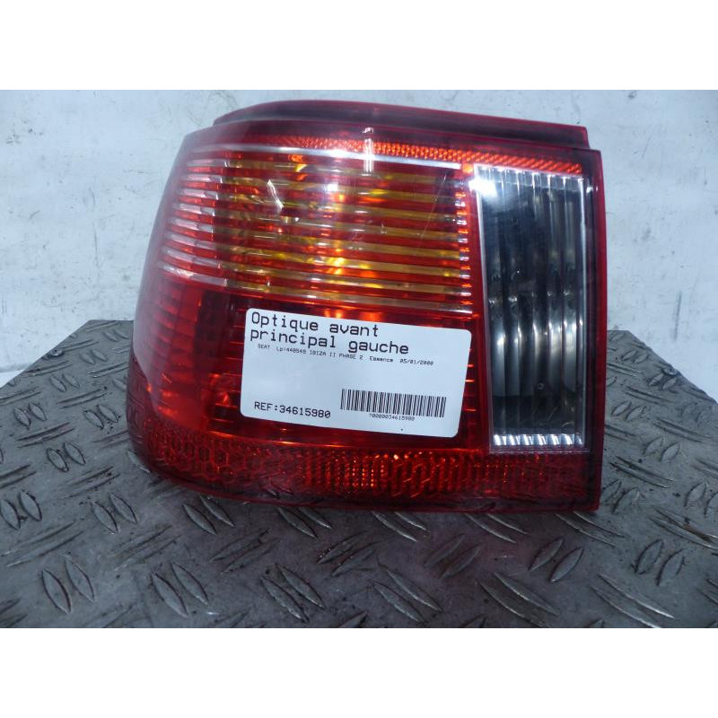 Feu arriere principal gauche (feux) SEAT IBIZA 2 Photo n°1