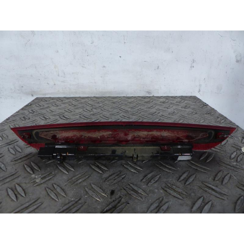 Feu arriere stop central FORD FOCUS 2 Photo n°1