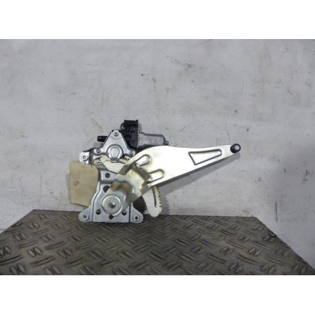 Leve vitre electrique arriere droit SUZUKI SWIFT 3