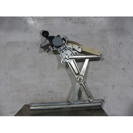 Leve vitre electrique avant gauche SUZUKI SWIFT 3