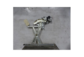 Leve vitre electrique avant gauche SUZUKI SWIFT 3 Photo n°2