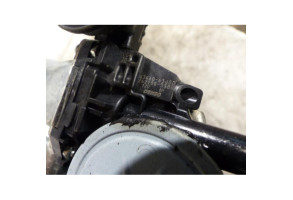 Leve vitre electrique avant gauche SUZUKI SWIFT 3 Photo n°4