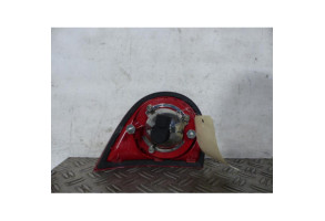 Feu arriere secondaire droit (feux) VOLKSWAGEN GOLF 5 Photo n°2