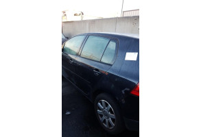 Feu arriere secondaire droit (feux) VOLKSWAGEN GOLF 5 Photo n°6