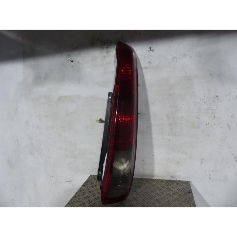Feu arriere principal droit (feux) NISSAN X-TRAIL 1 Photo n°1