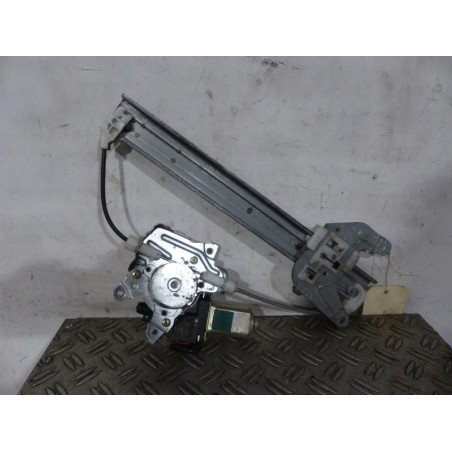 Leve vitre electrique arriere droit NISSAN X-TRAIL 1