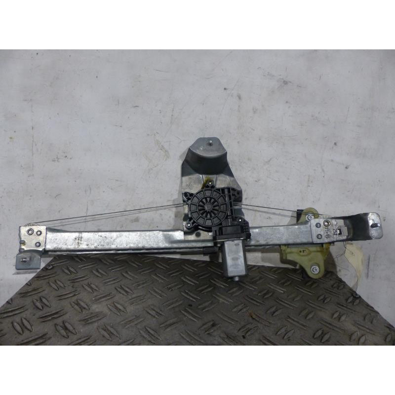 Leve vitre electrique avant gauche RENAULT ZOE 1 Photo n°1