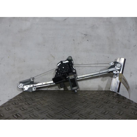 Leve vitre electrique arriere droit OPEL ZAFIRA B