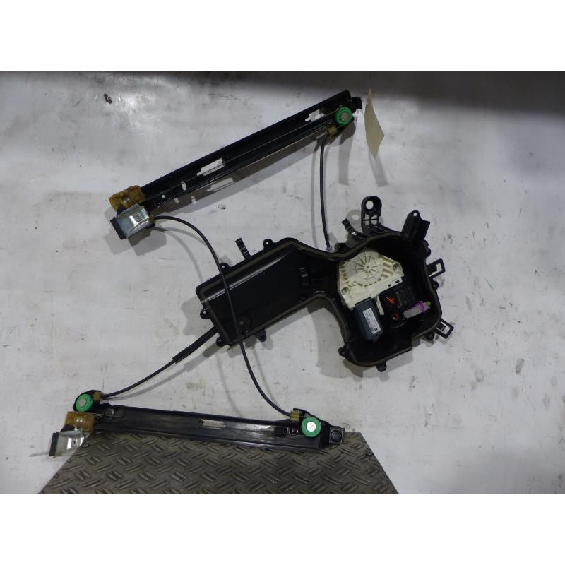 Leve vitre electrique avant droit SEAT LEON 2 Photo n°1