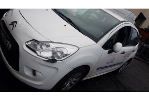 Feu arriere secondaire droit (feux) CITROEN C3 2 Photo n°9