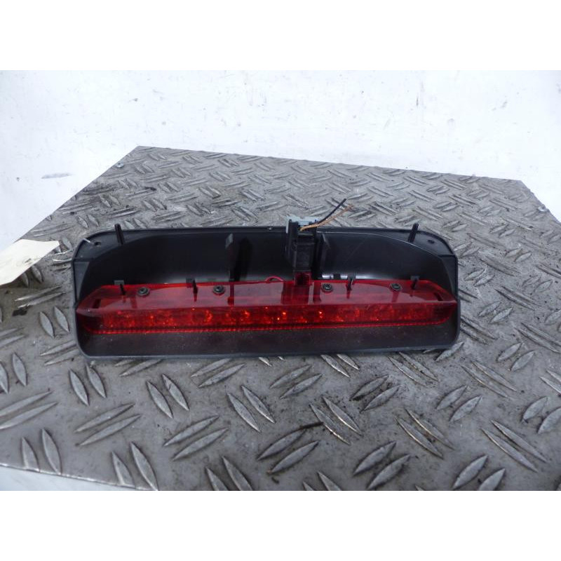 Feu arriere stop central CHEVROLET AVEO 2 Photo n°1