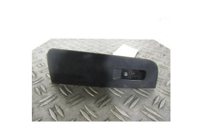 Interrupteur de leve vitre avant droit SKODA SUPERB 2 Photo n°1