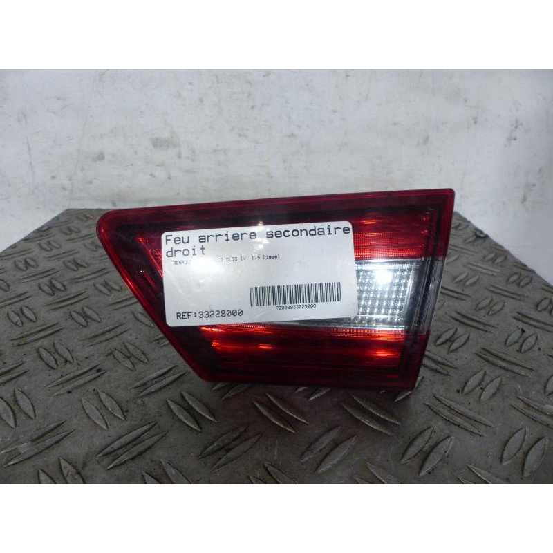 Feu arriere secondaire droit (feux) RENAULT CLIO 4 Photo n°1