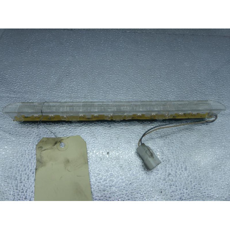 Feu arriere stop central NISSAN PRIMERA 4