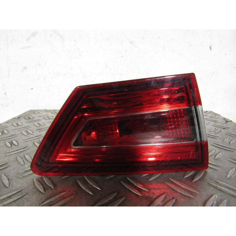 Feu arriere secondaire gauche (feux) RENAULT CLIO 4 Photo n°1