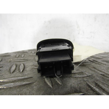 Interrupteur de leve vitre avant droit PEUGEOT 1007