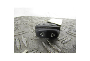 Interrupteur de leve vitre arriere gauche PEUGEOT 306 Photo n°1