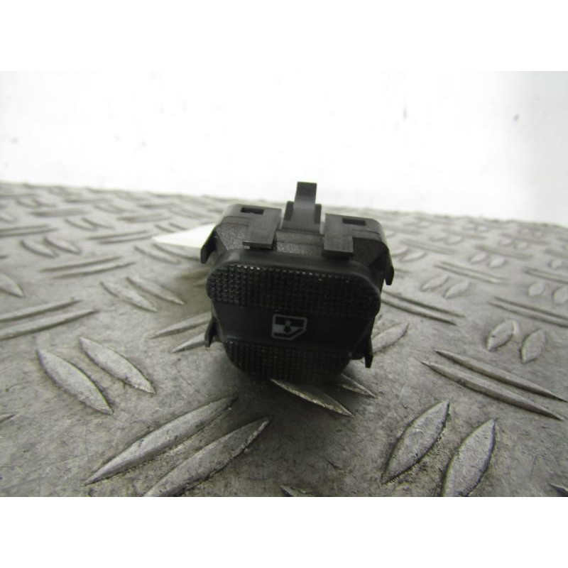 Interrupteur de leve vitre avant droit VOLKSWAGEN GOLF 3 Photo n°1