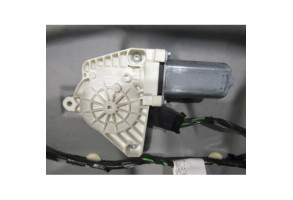 Leve vitre electrique avant droit MERCEDES CLASSE B 245 Photo n°2