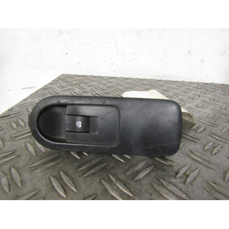 Interrupteur de leve vitre avant droit RENAULT SCENIC 2