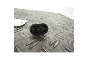 Interrupteur de leve vitre arriere gauche OPEL MERIVA A Photo n°1